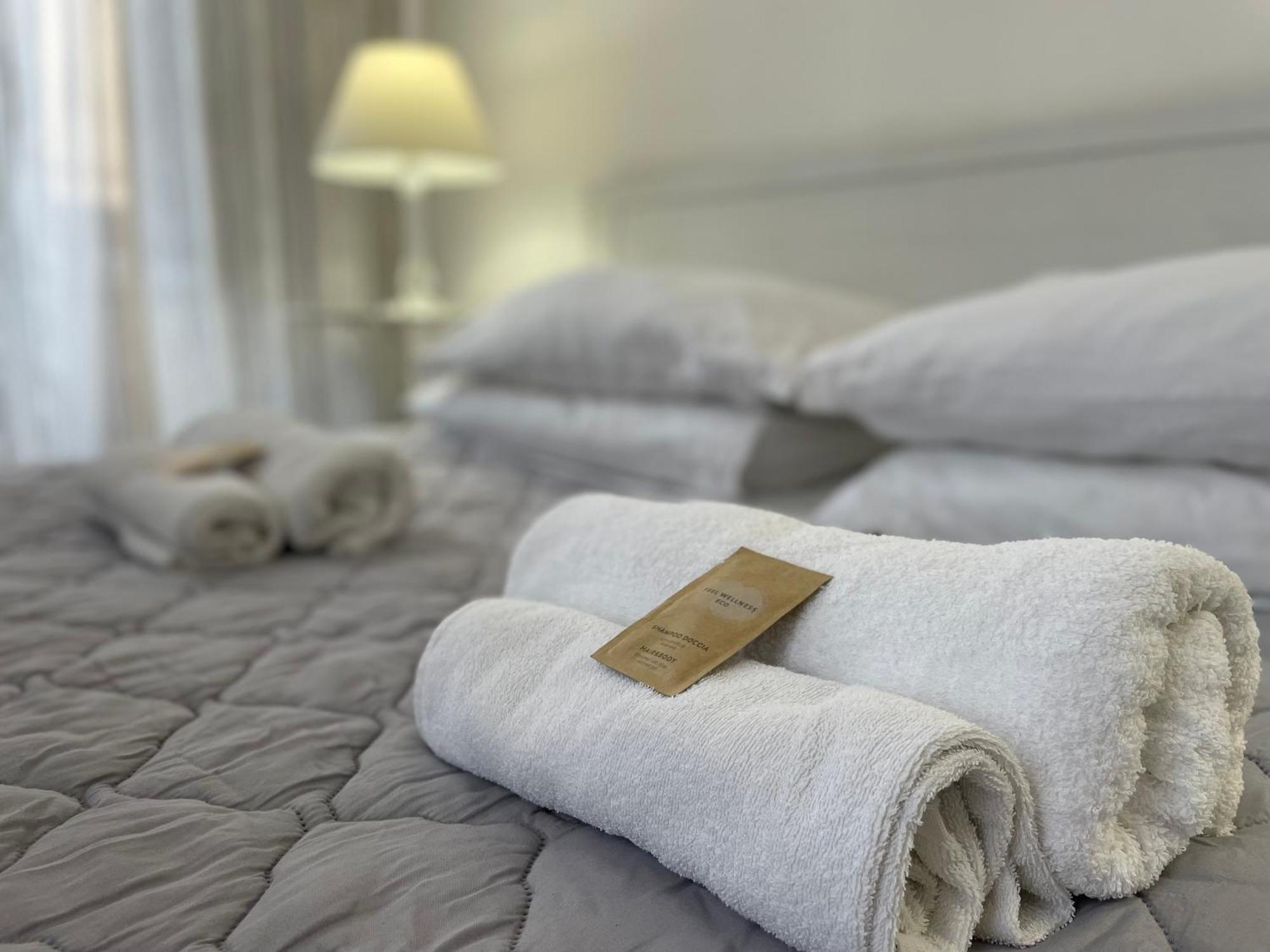 Bed and Breakfast Bb Essenze Palermo Exterior foto