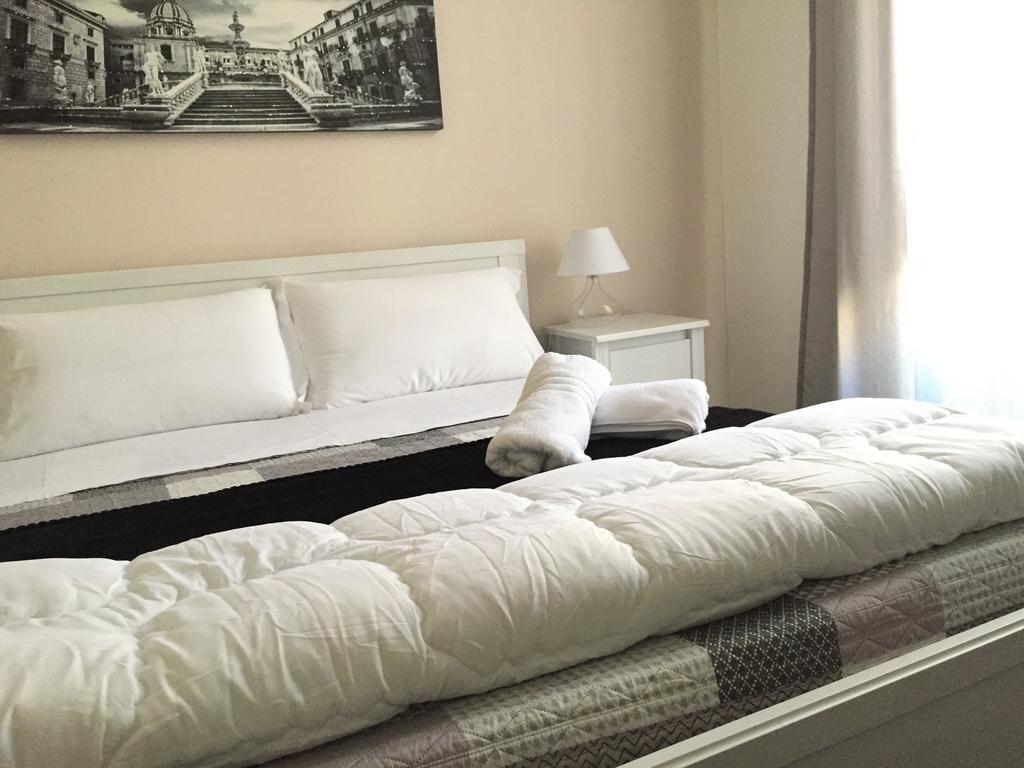 Bed and Breakfast Bb Essenze Palermo Exterior foto