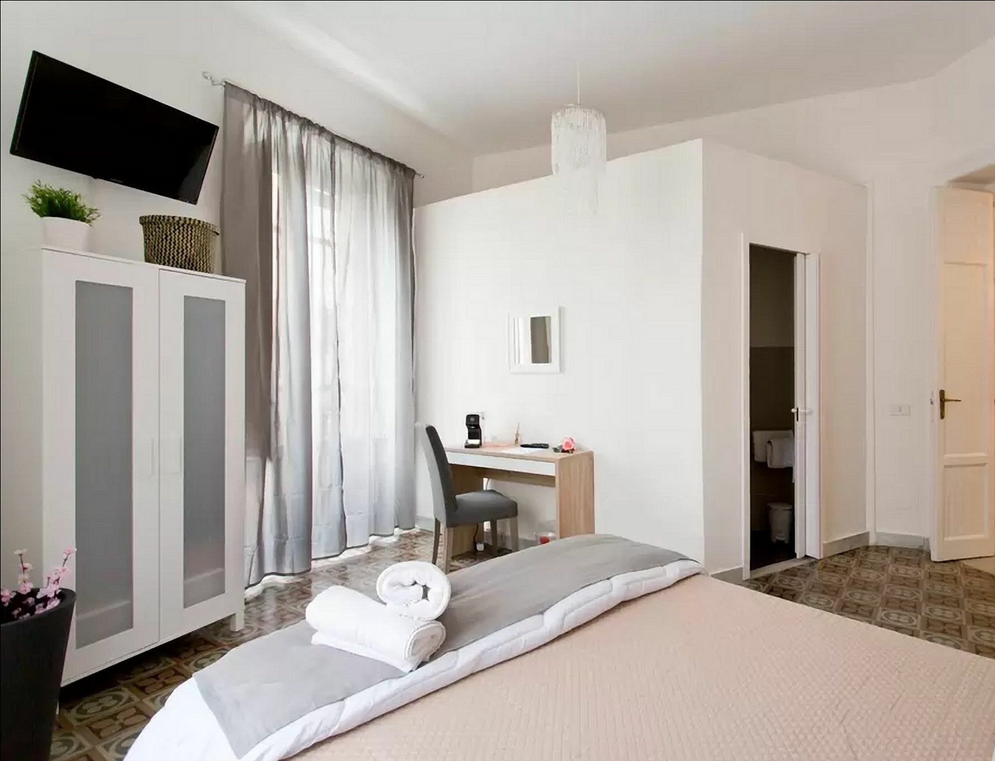 Bed and Breakfast Bb Essenze Palermo Exterior foto